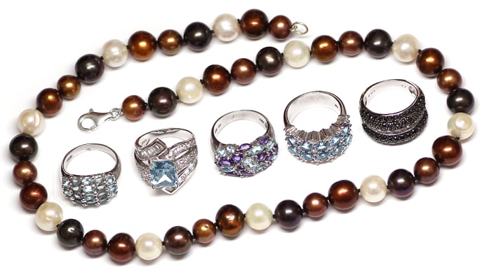 Foto 1 - Fünf Silberringe, hunderte Farbsteine, 10mm Perlenkette, R9925